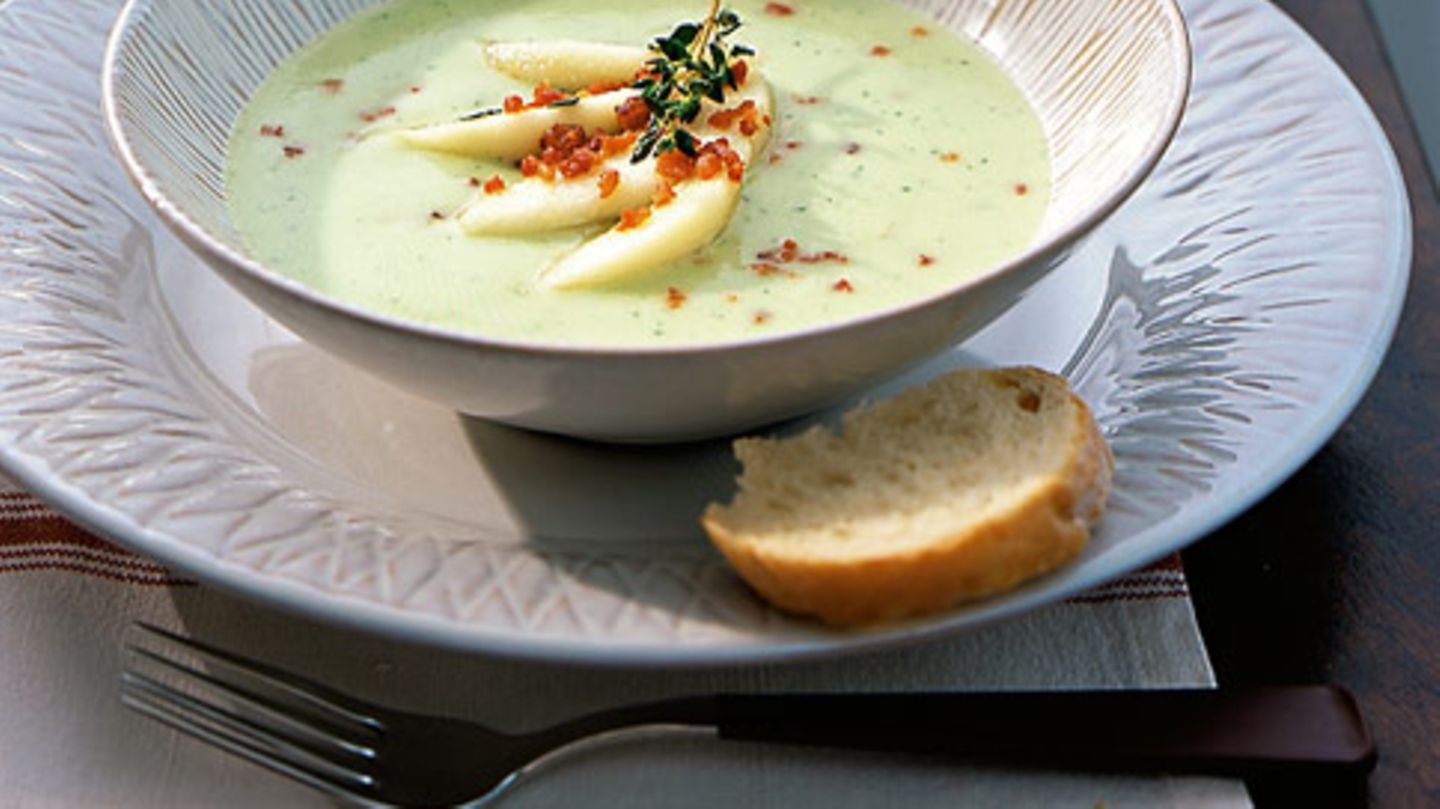 Petersiliensuppe mit Birnen und Speck Rezept