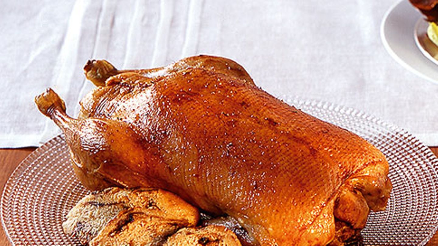 Ente mit Hefekuchen und Rotweinsauce Rezept - [ESSEN UND TRINKEN]