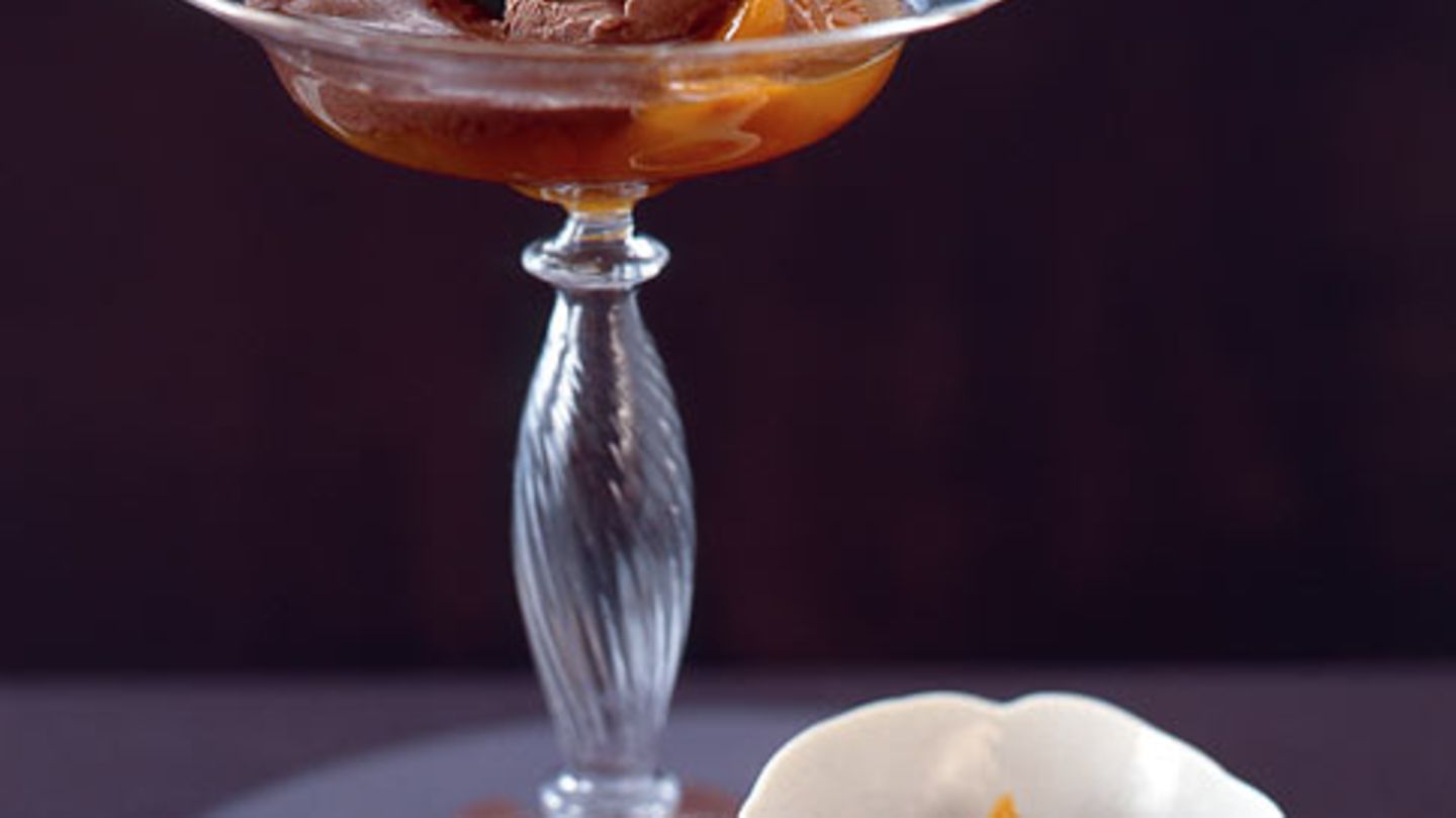 SchokoSorbet mit Kumquatragout Rezept [ESSEN UND TRINKEN]