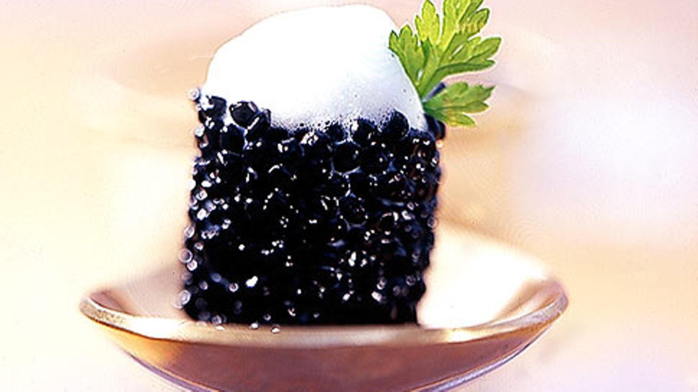 Algenkaviar mit Kerbelschaum Rezept