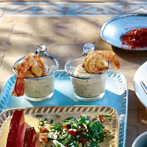 Koriander-Hummus mit Orangen-Garnelen