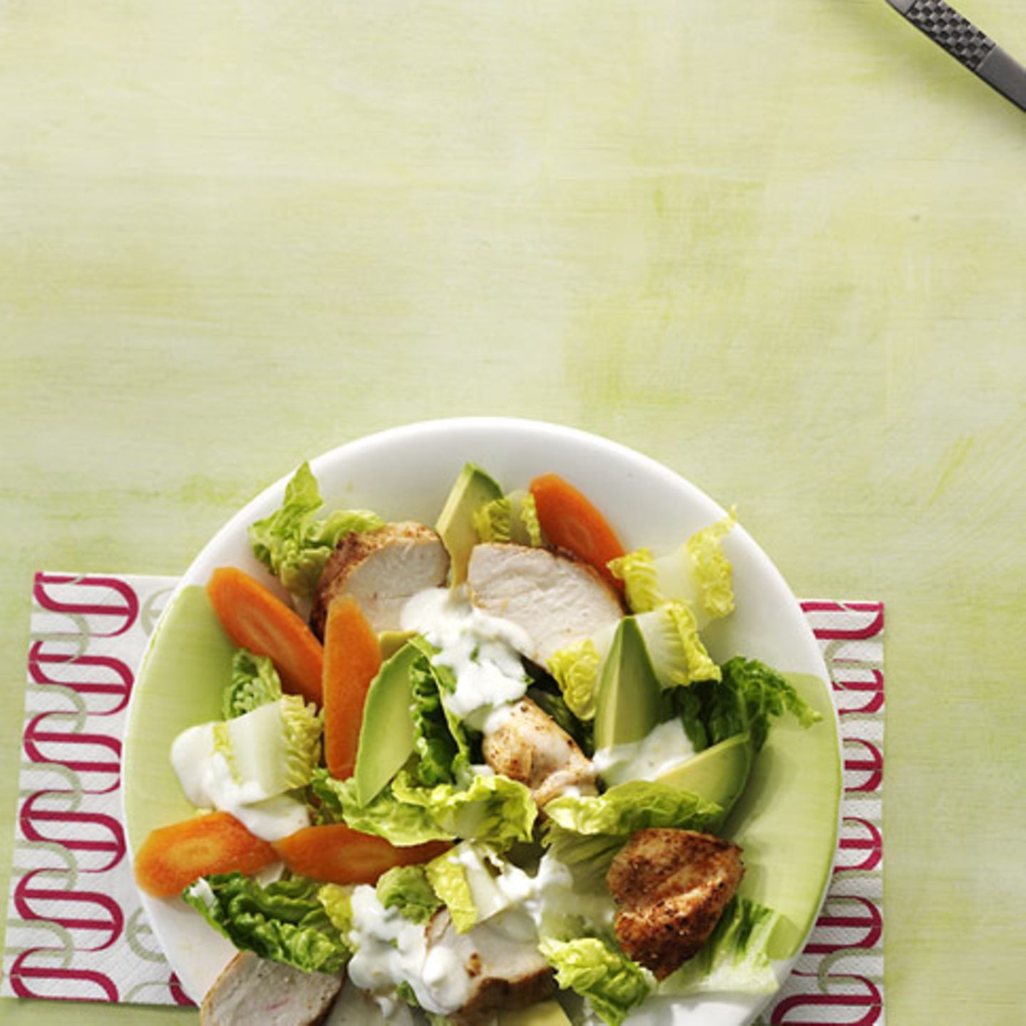 Hähnchen-Avocado-Salat