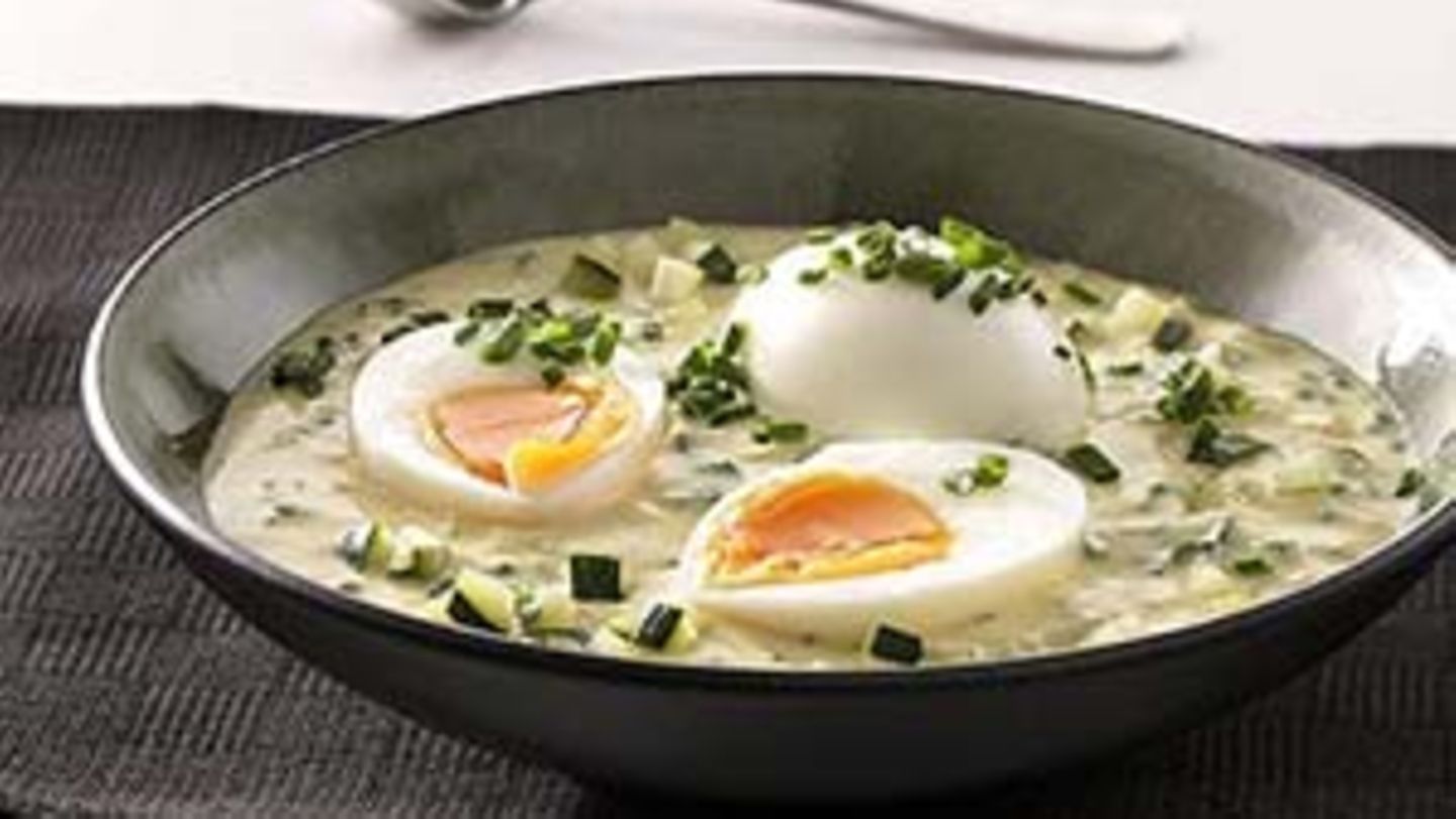 Eier mit Zucchini-Senfsauce Rezept - [ESSEN UND TRINKEN]