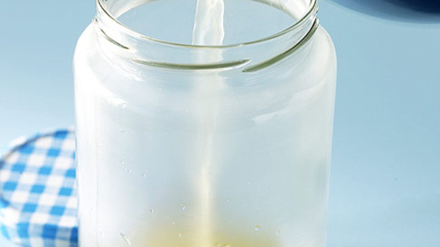 Gemüsebrühe mit Weißwein Rezept