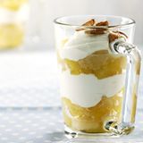 Quarkspeise mit Kompott
