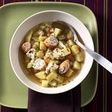 Kartoffelsuppe mit Lachsröllchen