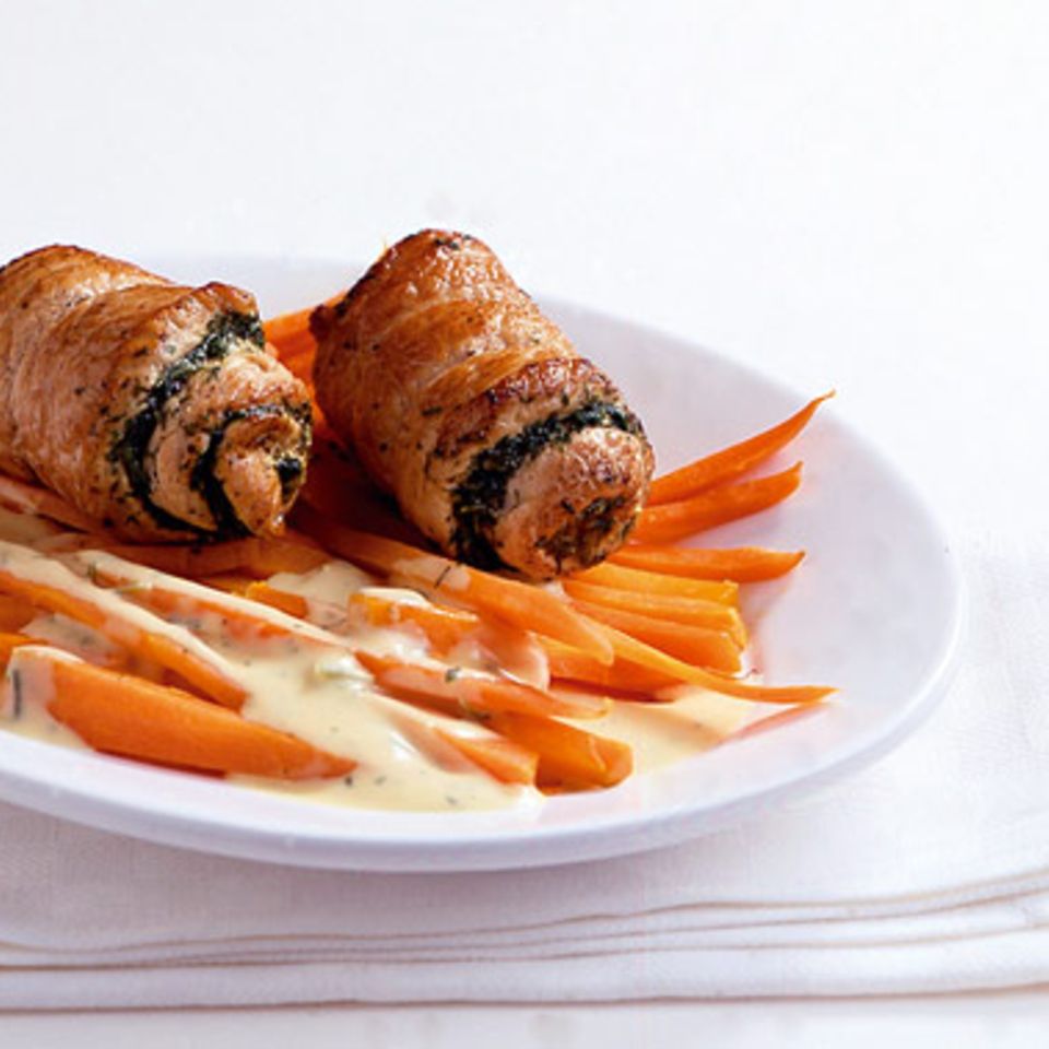 Kräuterröllchen mit Senfmöhren