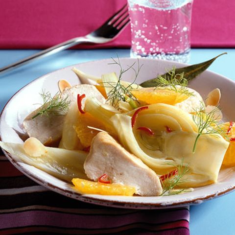 Orangen-Fenchel-Gemüse mit Poulardenbrust