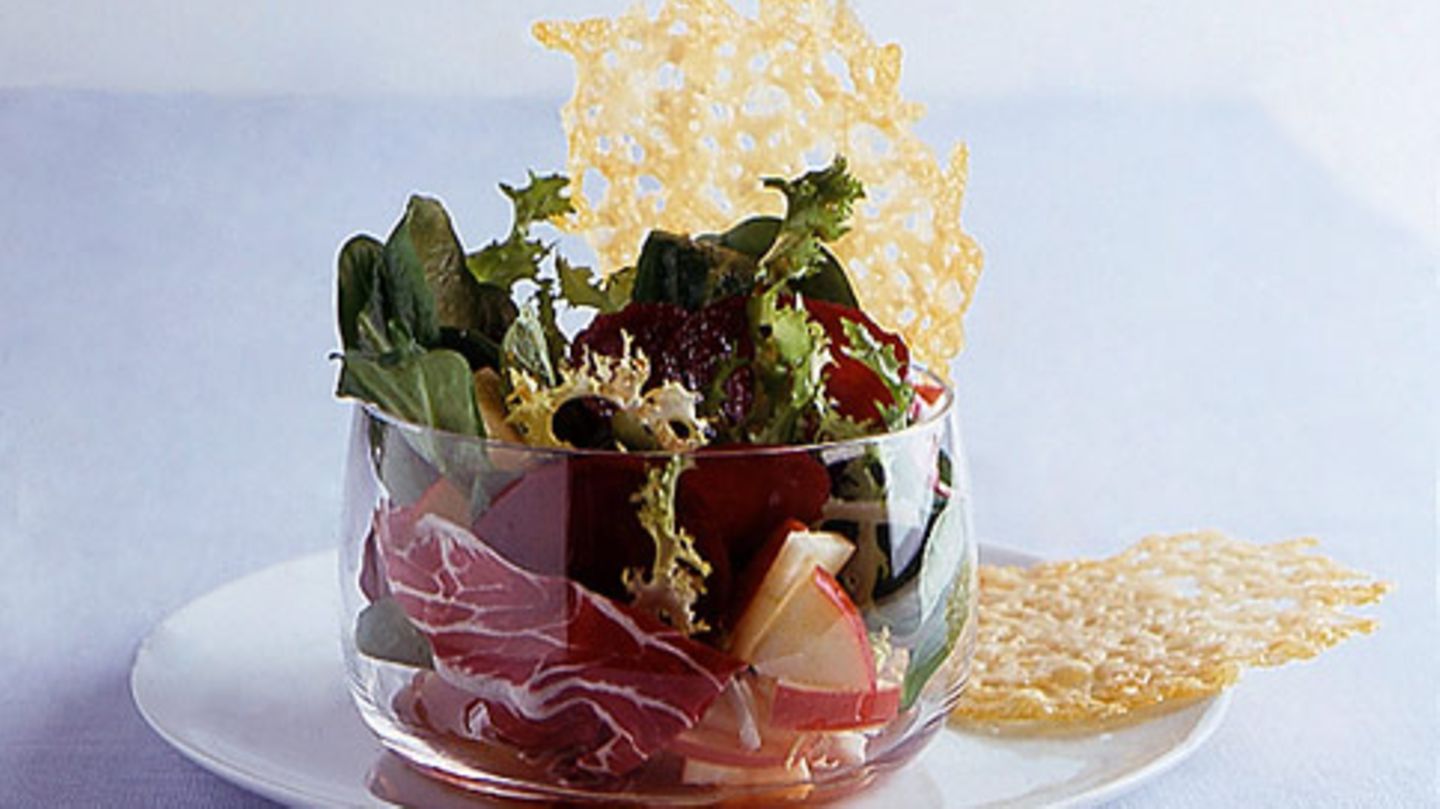 Wintersalat mit Parmesan-Keksen Rezept