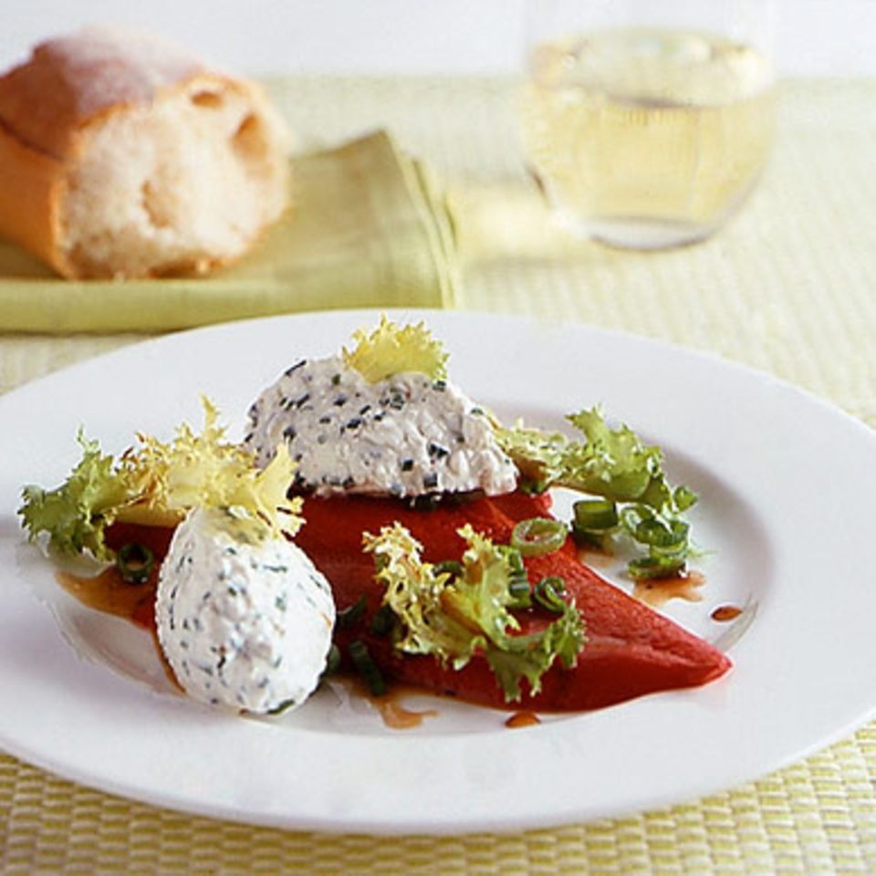 Hüttenkäsenocken mit Paprika