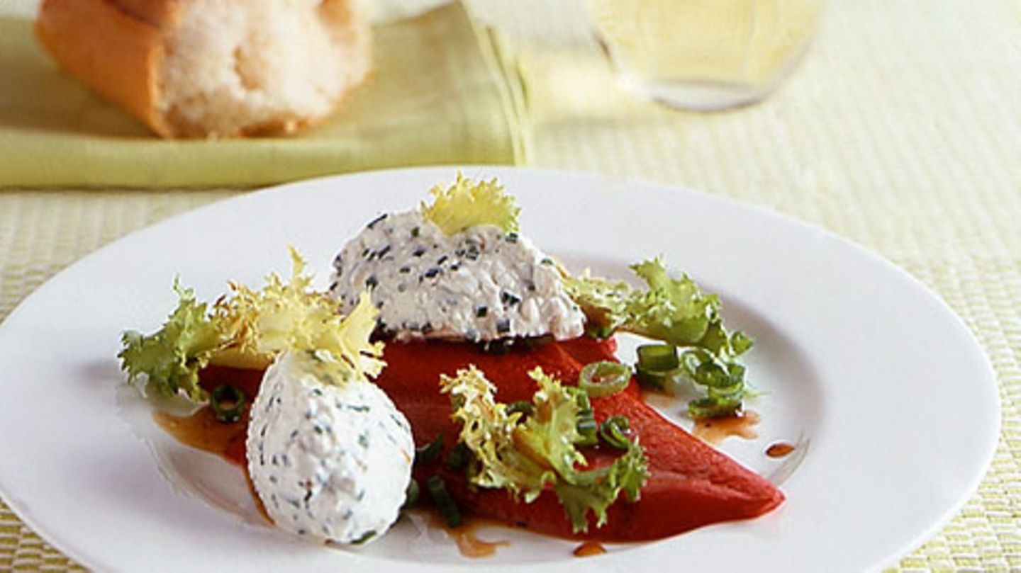 Hüttenkäsenocken mit Paprika Rezept
