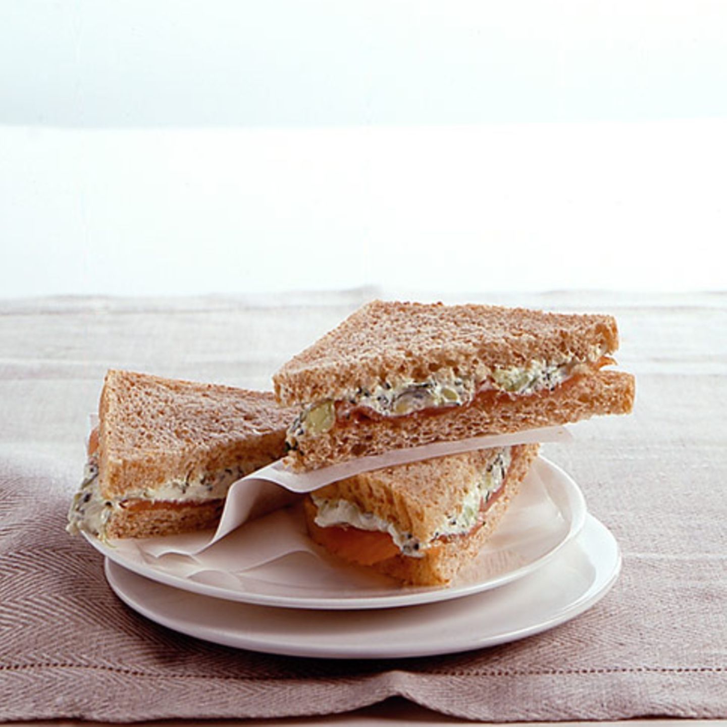 Avocado-Lachs-Sandwiches
