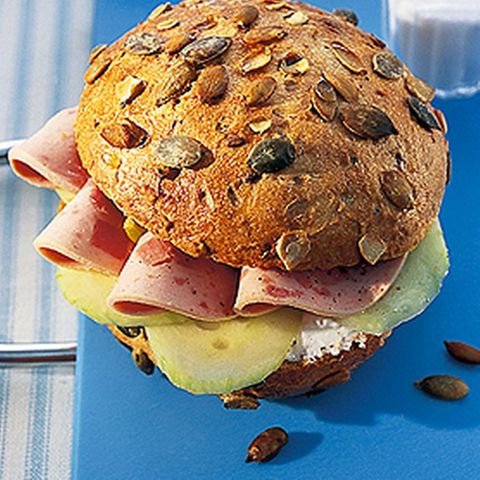 Mortadella-Kürbis-Brötchen