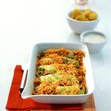 Spitzkohl-Tatar-Rouladen mit Meerrettichsauce