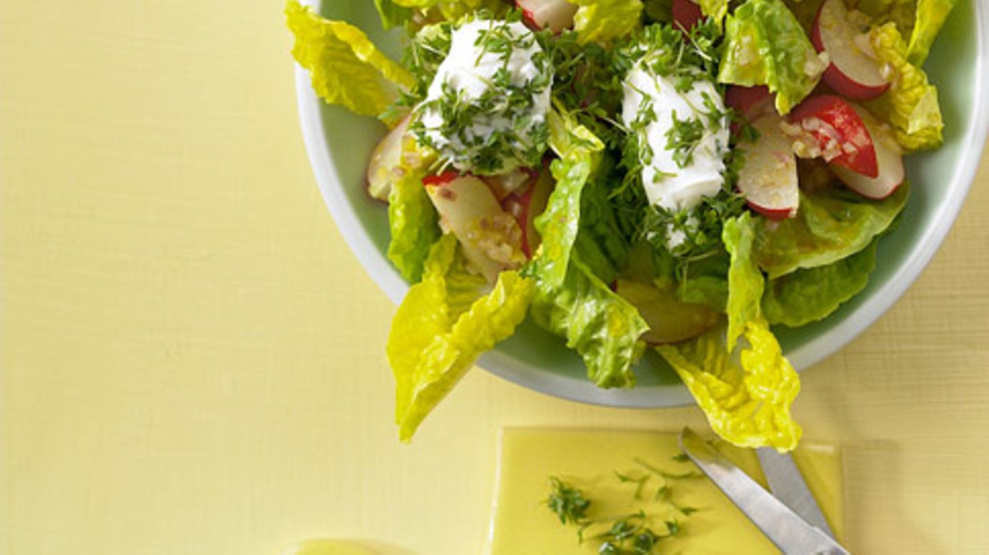 Radieschensalat mit Kresse-Käse-Nocken Rezept - [ESSEN UND TRINKEN]