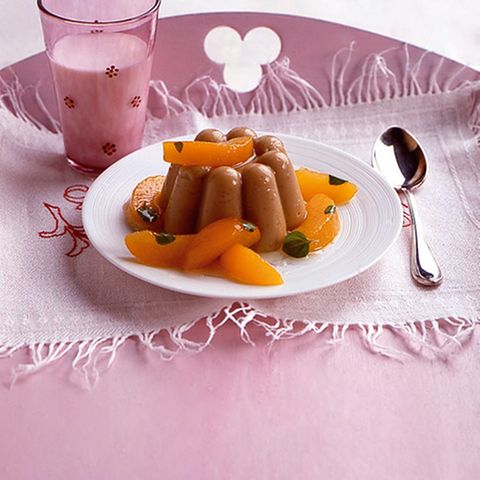 Espresso-Flammeri mit Minz-Aprikosen
