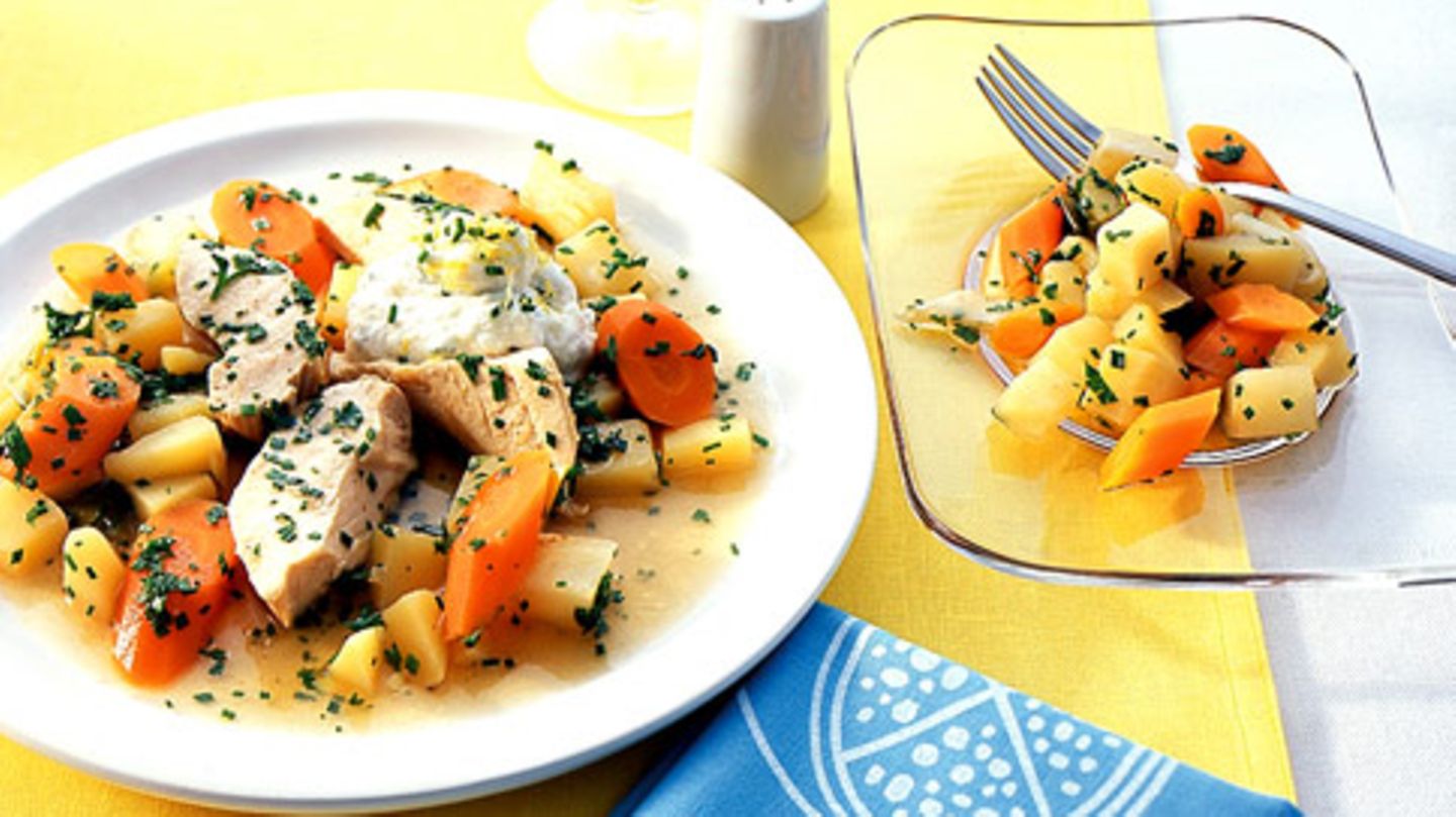 Hähnchen mit Bouillongemüse Rezept