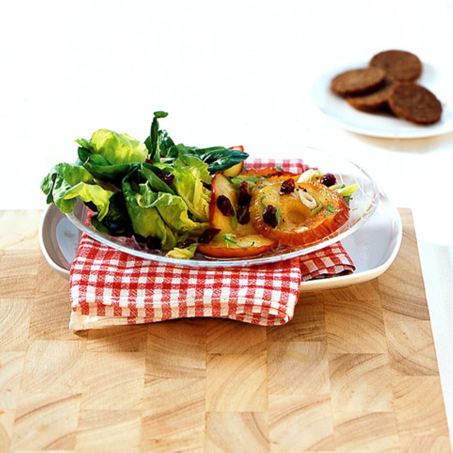 Apfelsalat mit Cranberries