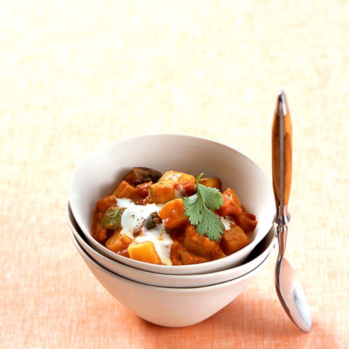 Auberginen-Curry mit Joghurt