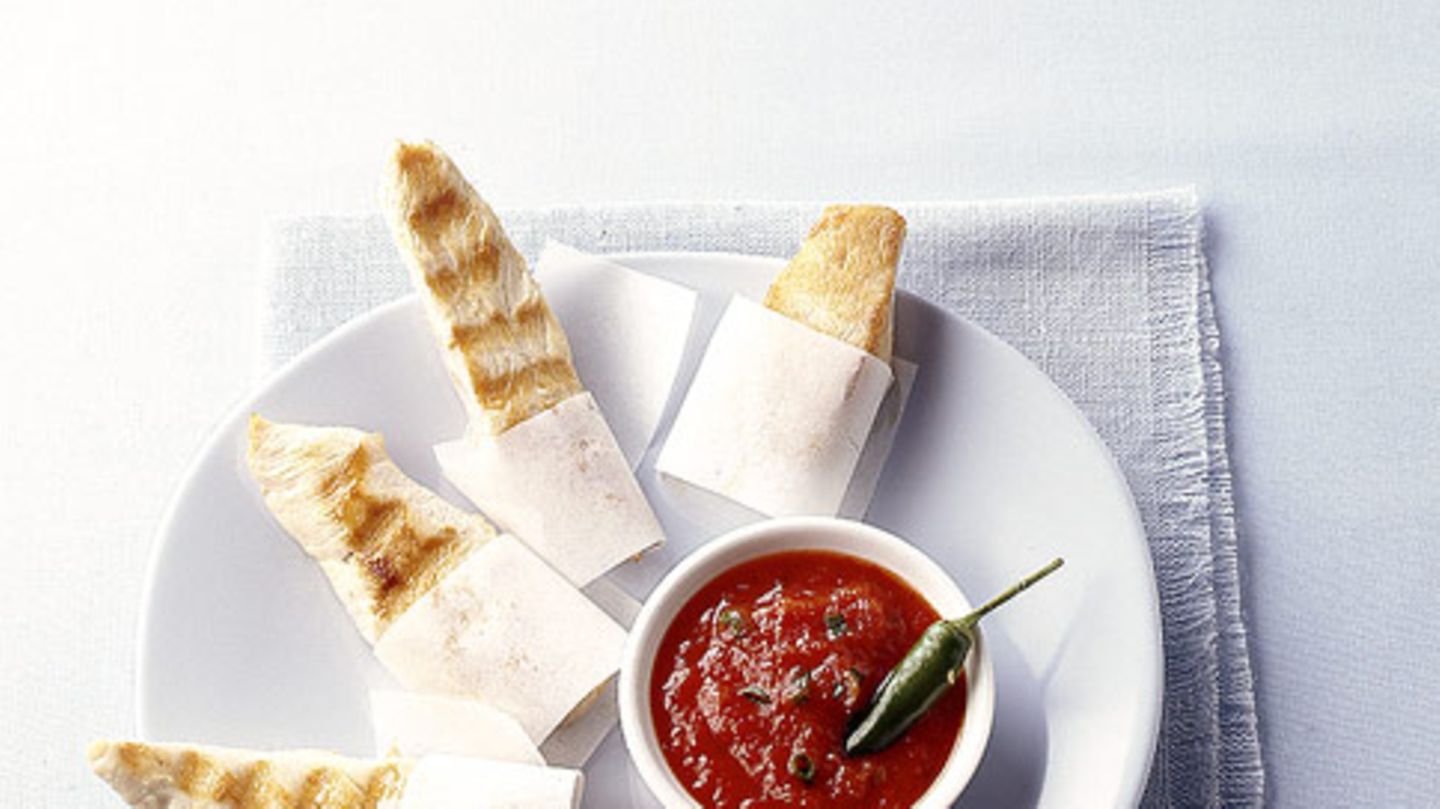 Hähnchensticks mit Paprikadip Rezept - [ESSEN UND TRINKEN]