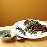 Rib-Eye-Steak mit Salsa verde
