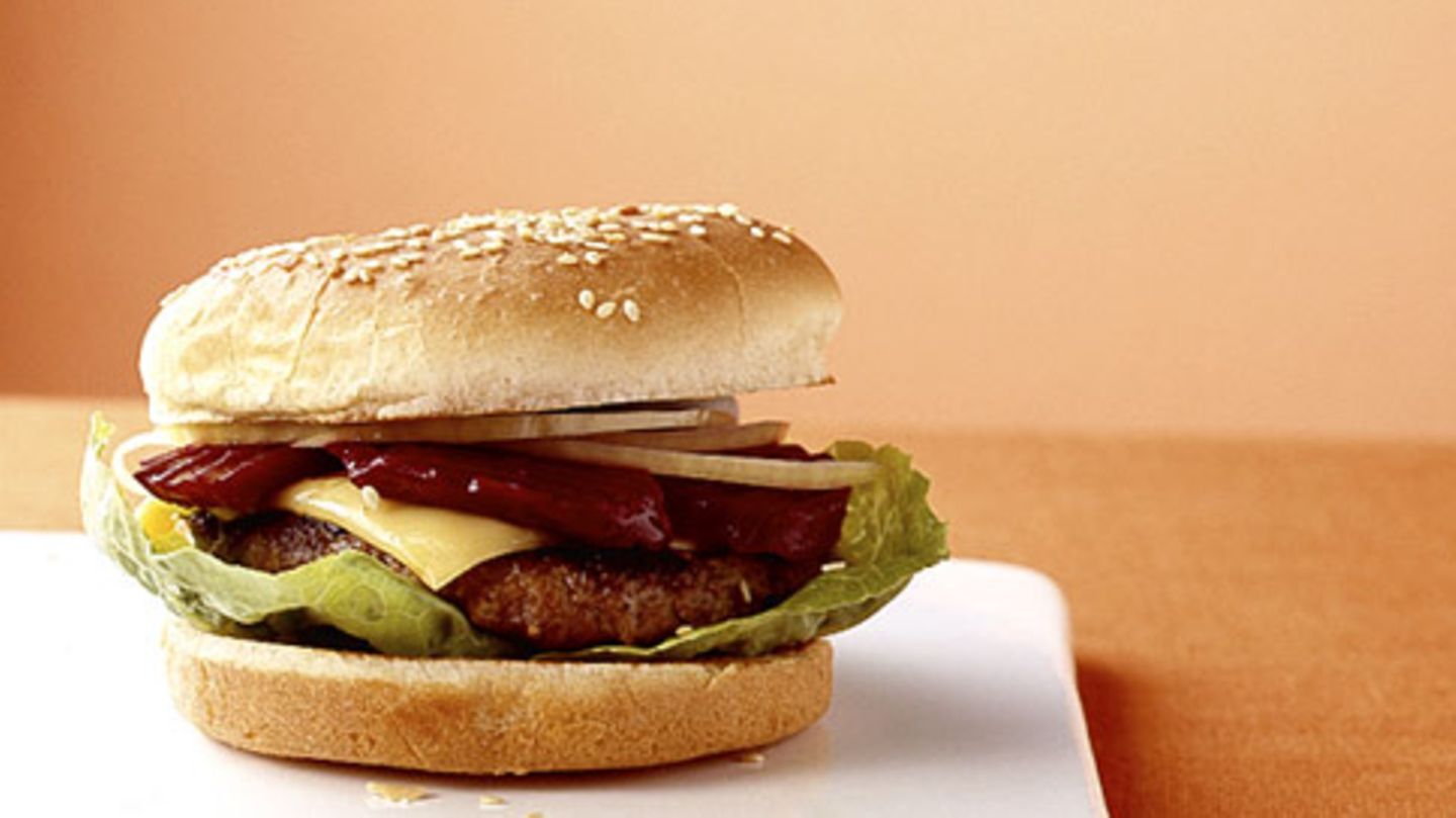 Rote-Bete-Cheeseburger Rezept