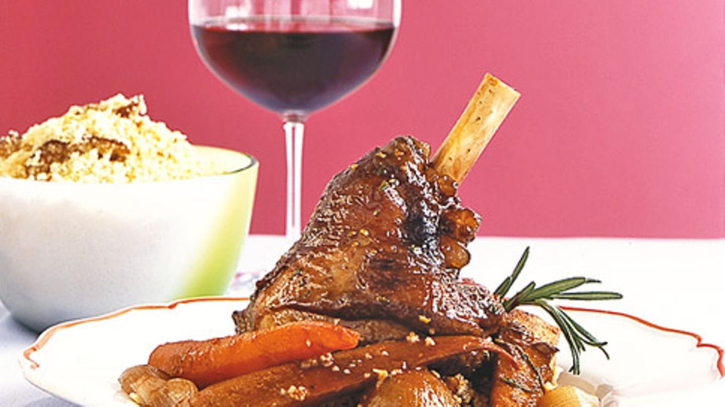 Geschmorte Lammhaxen Rezept - [ESSEN UND TRINKEN]