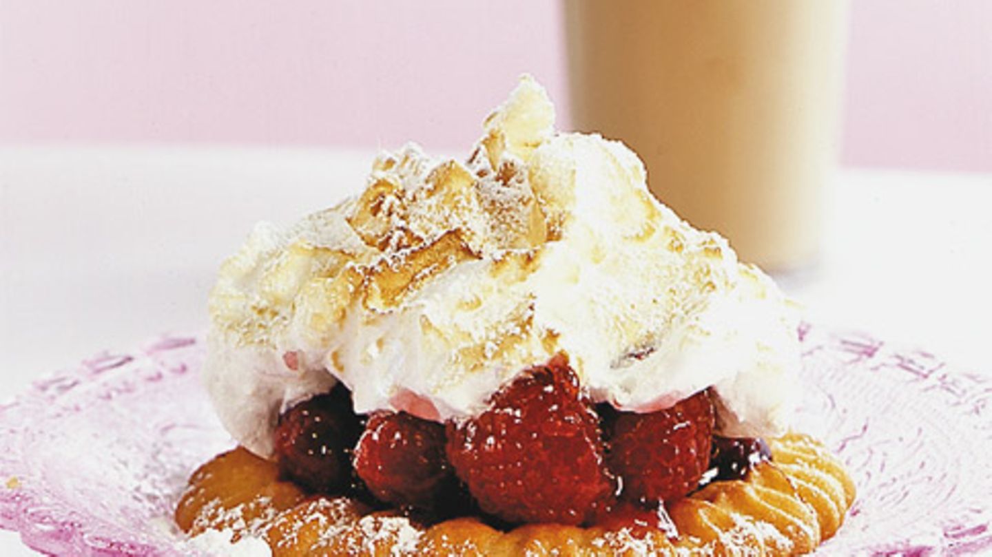 Baiser-Himbeer-Törtchen Rezept