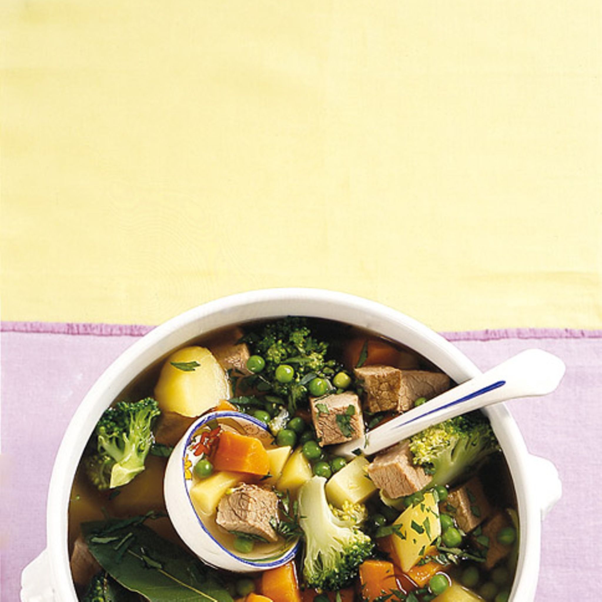 Rezepte: Eintopf mit Rind - [ESSEN UND TRINKEN]