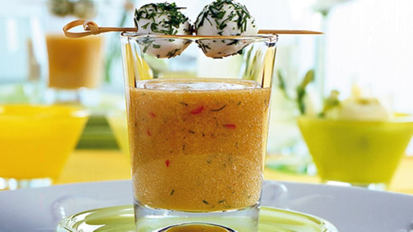 Scharfer Aprikosendrink mit Mozzarella-Spießen Rezept