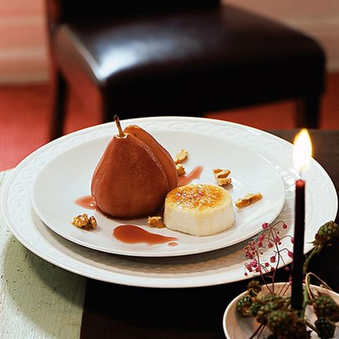 Cassis-Birnen mit karamellisiertem Picandou
