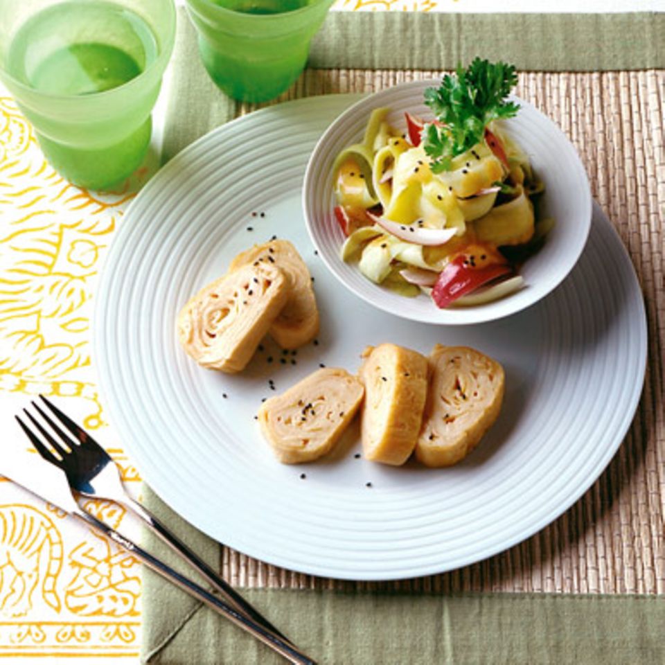 Asia-Omelett mit Mangosalat