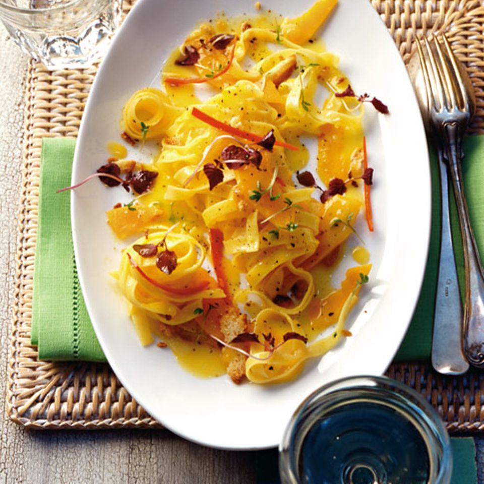 Pasta mit Kürbis und Amarettini