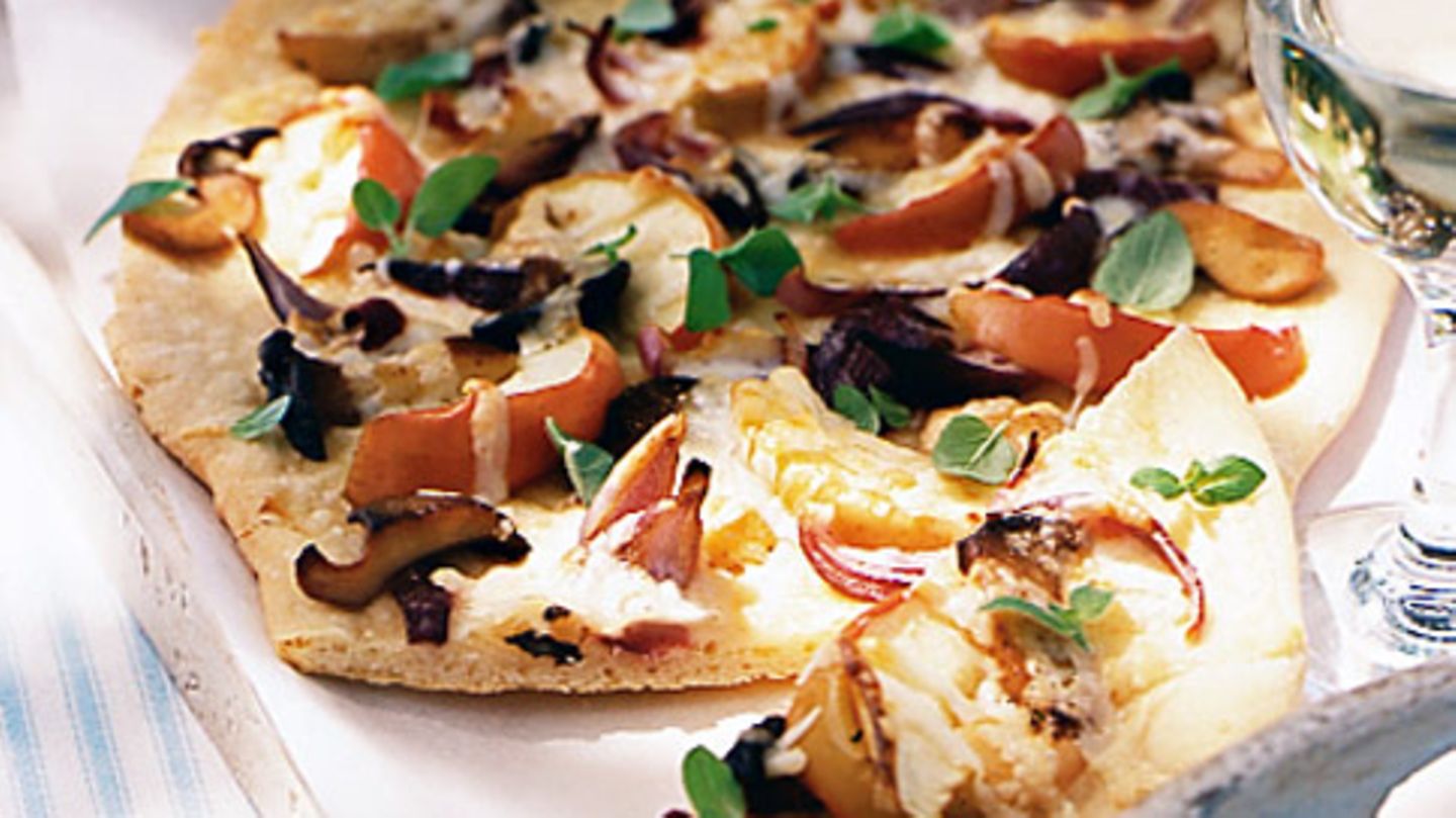Focaccia mit Apfelspalten Rezept