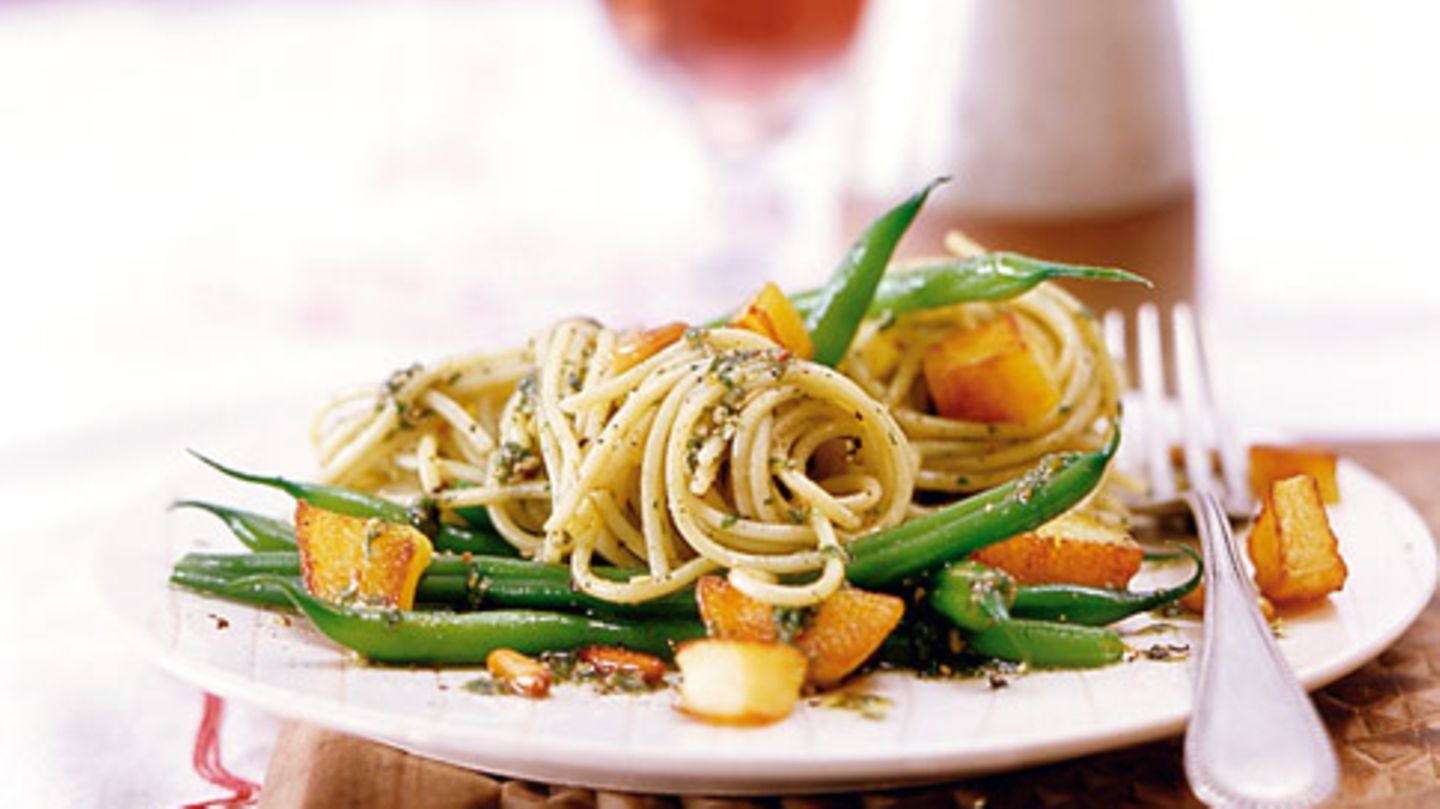 Spaghetti mit Pesto und Kartoffeln Rezept