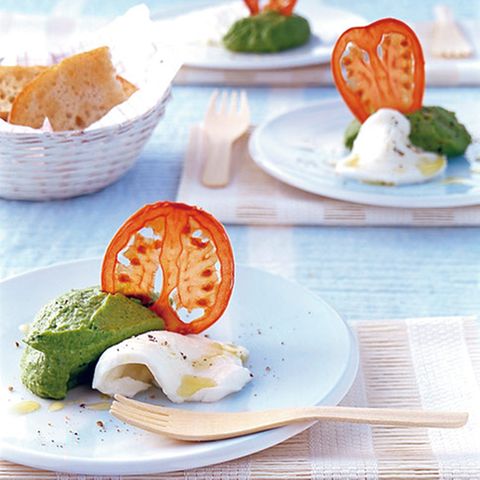 Mozzarella mit Basilikumpüree