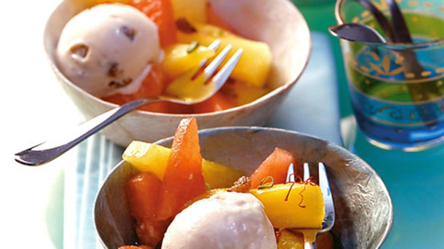 Malaga-Eis mit Melonen-Chili-Salat Rezept