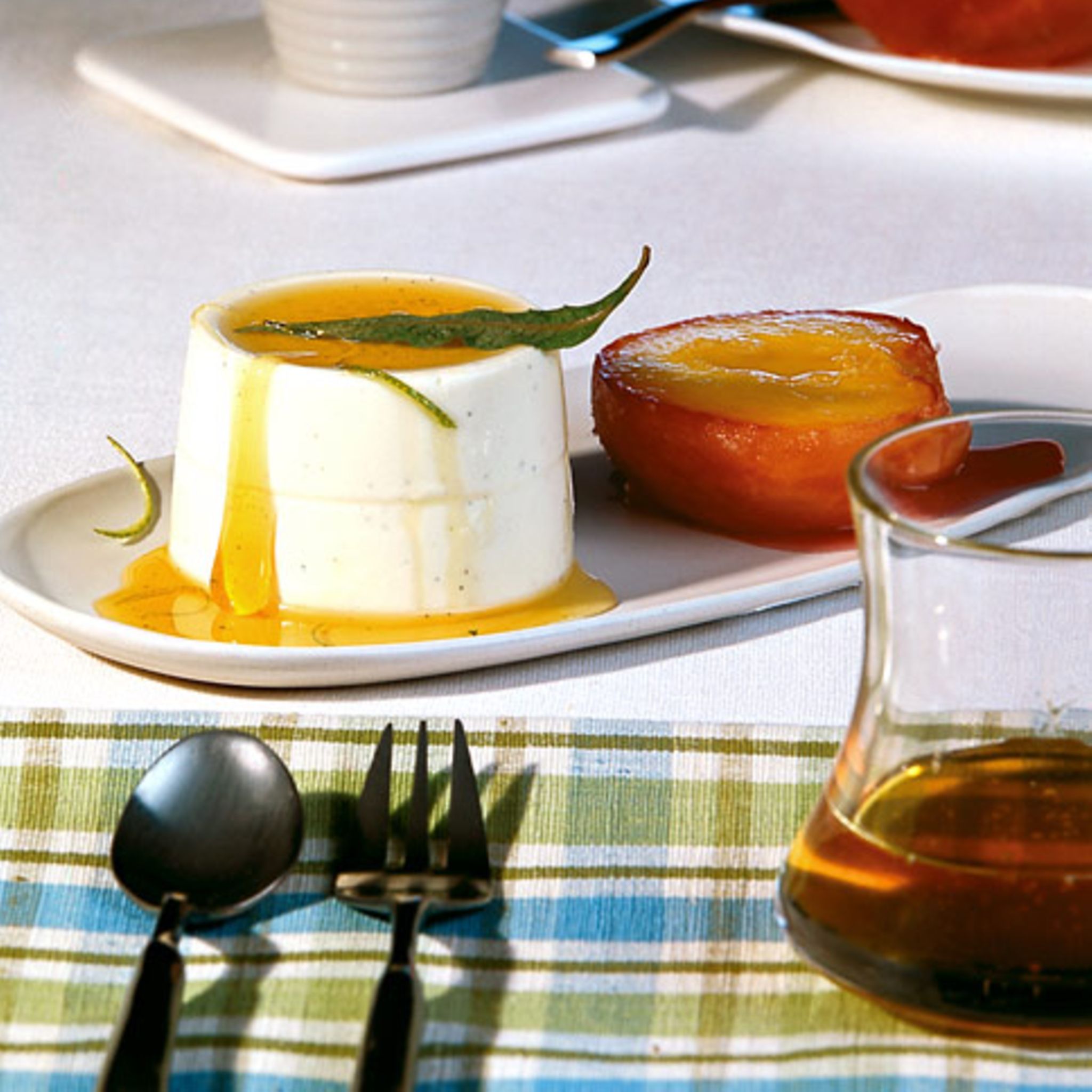 Dessert: Panna Cotta - [ESSEN UND TRINKEN]