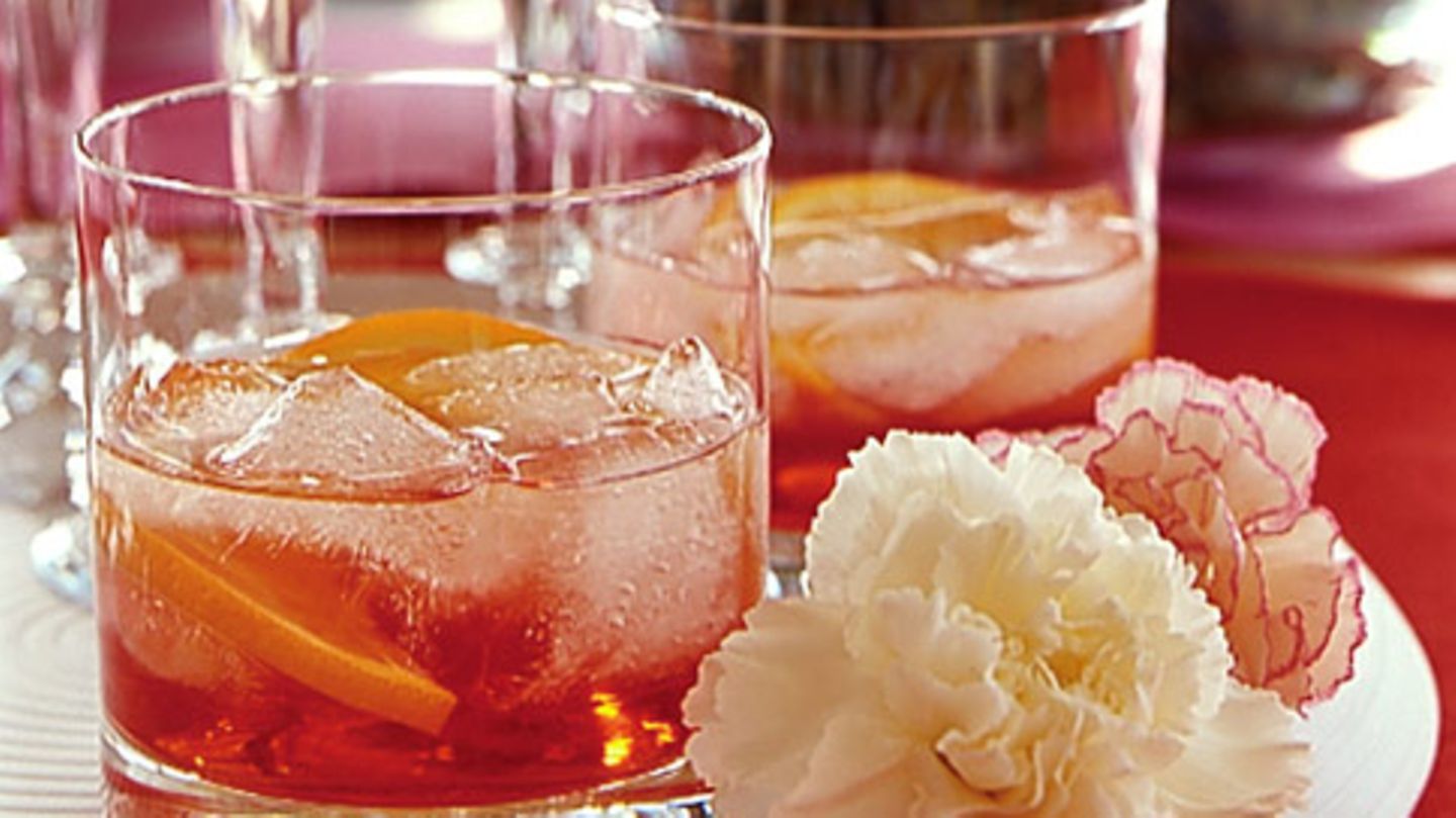 Genever Kalt Oder Warm Trinken Genever-Negroni Rezept - [ESSEN UND TRINKEN]