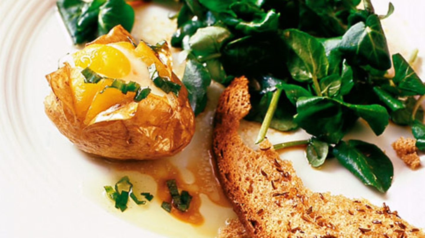 Brunnenkressesalat mit Biervinaigrette Rezept - [ESSEN UND TRINKEN]