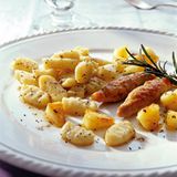 Gnocchi mit Mohn und Fenchelwürsten