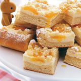 Aprikosen-Quark-Blechkuchen