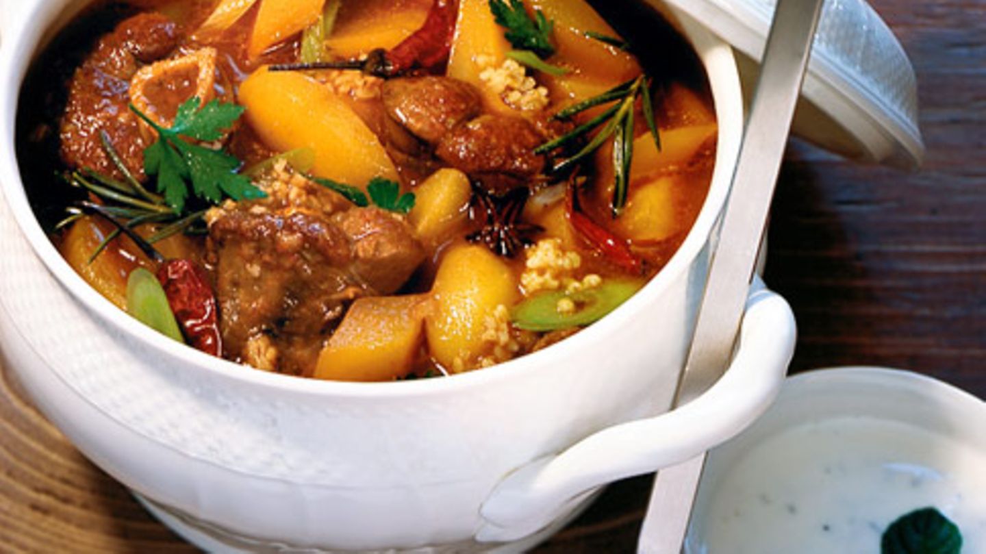 Lammhaxeneintopf mit Steckrüben Rezept