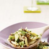 Nudel-Nuss-Salat