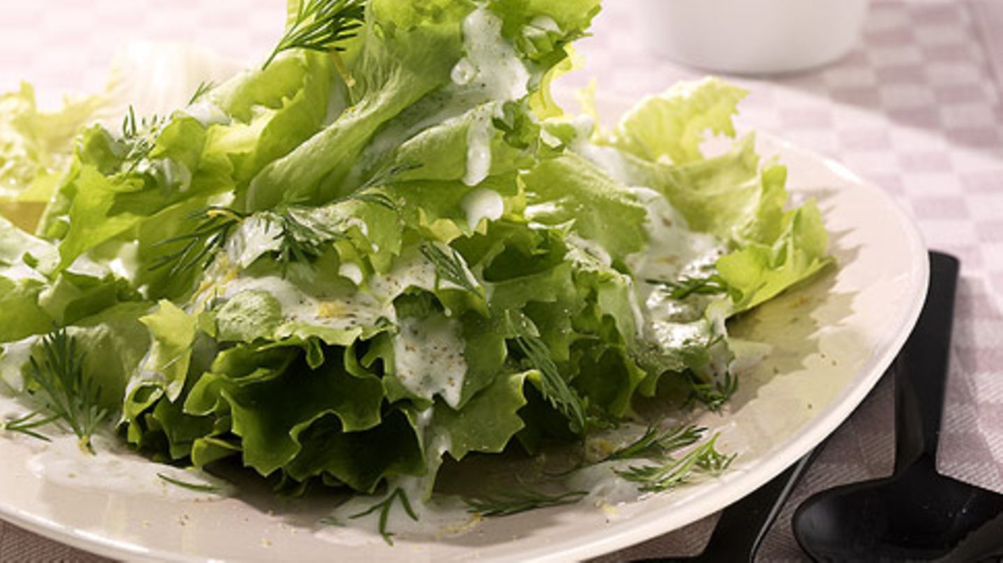 Salat mit süßer Dillsauce Rezept - [ESSEN UND TRINKEN]