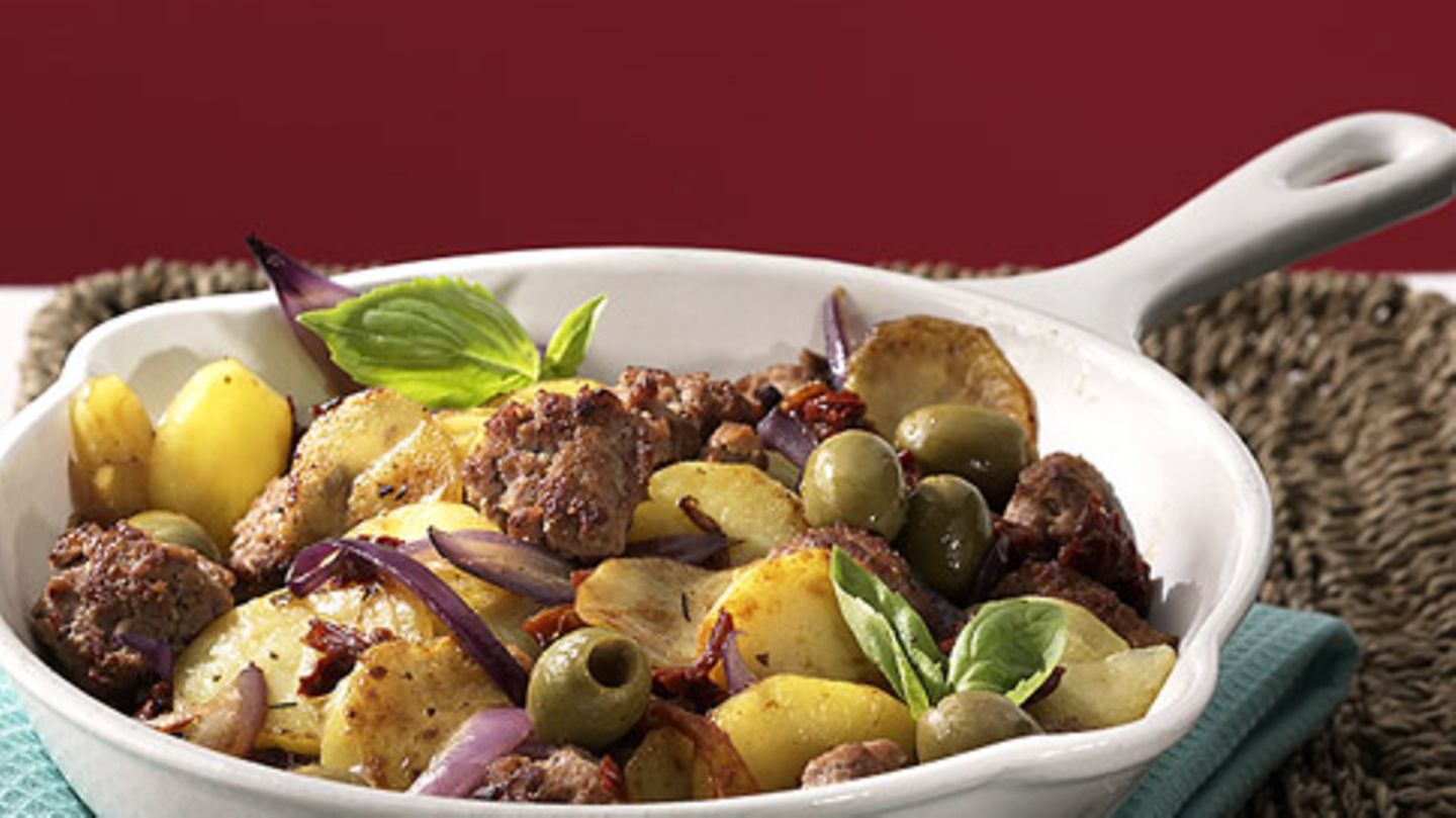 Hackpfanne mit Oliven Rezept