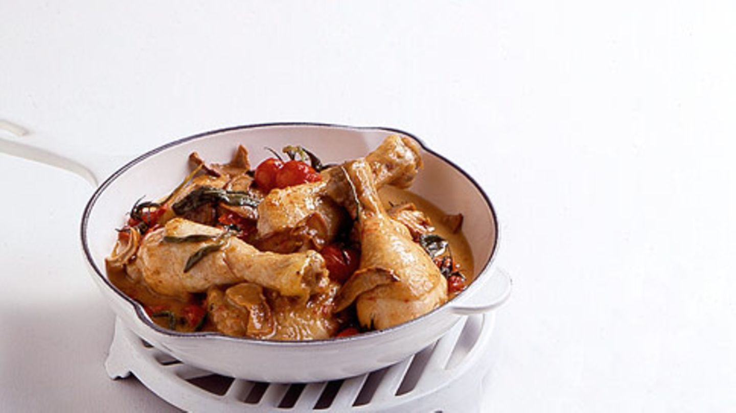 Geschmorte Hähnchenkeulen mit Steinpilzen Rezept - [ESSEN UND TRINKEN]