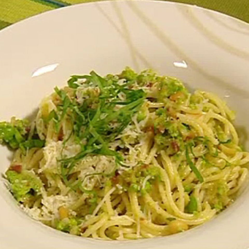Spaghetti mit Bohnenpesto