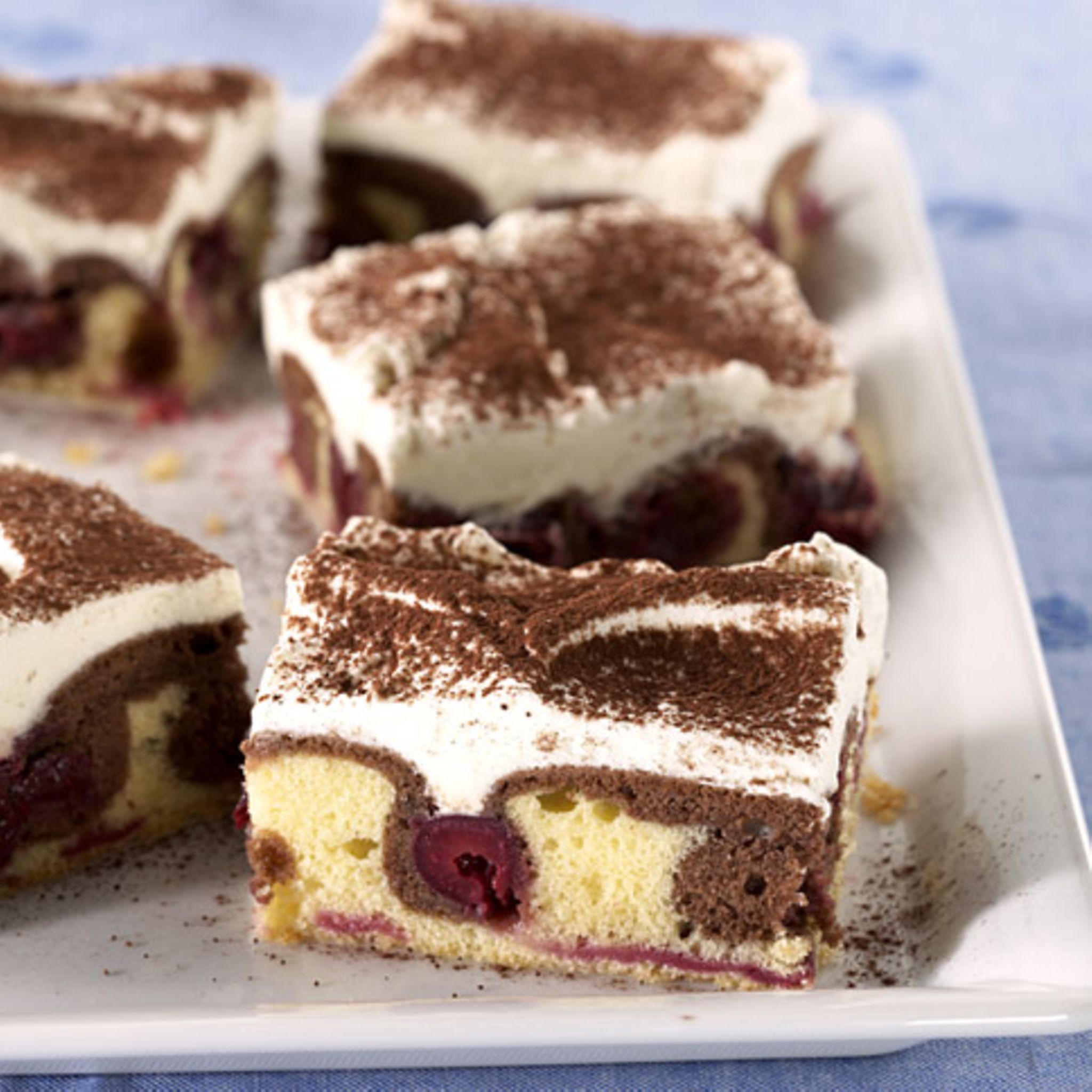 Schnelle Blechkuchen Rezepte - [ESSEN UND TRINKEN]