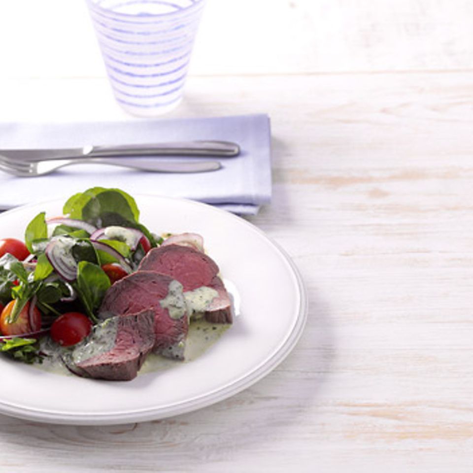 Brunnenkresse mit Rinderfilet